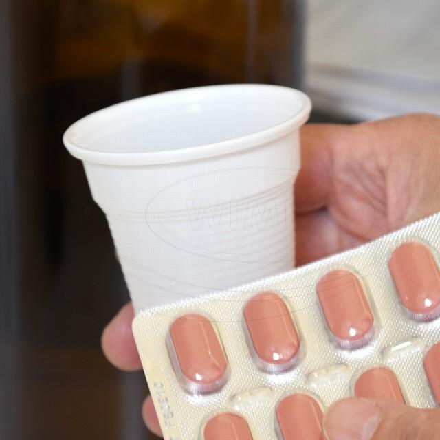 pohar-biely-01-l-pp-o-57-mm-100-ks-4